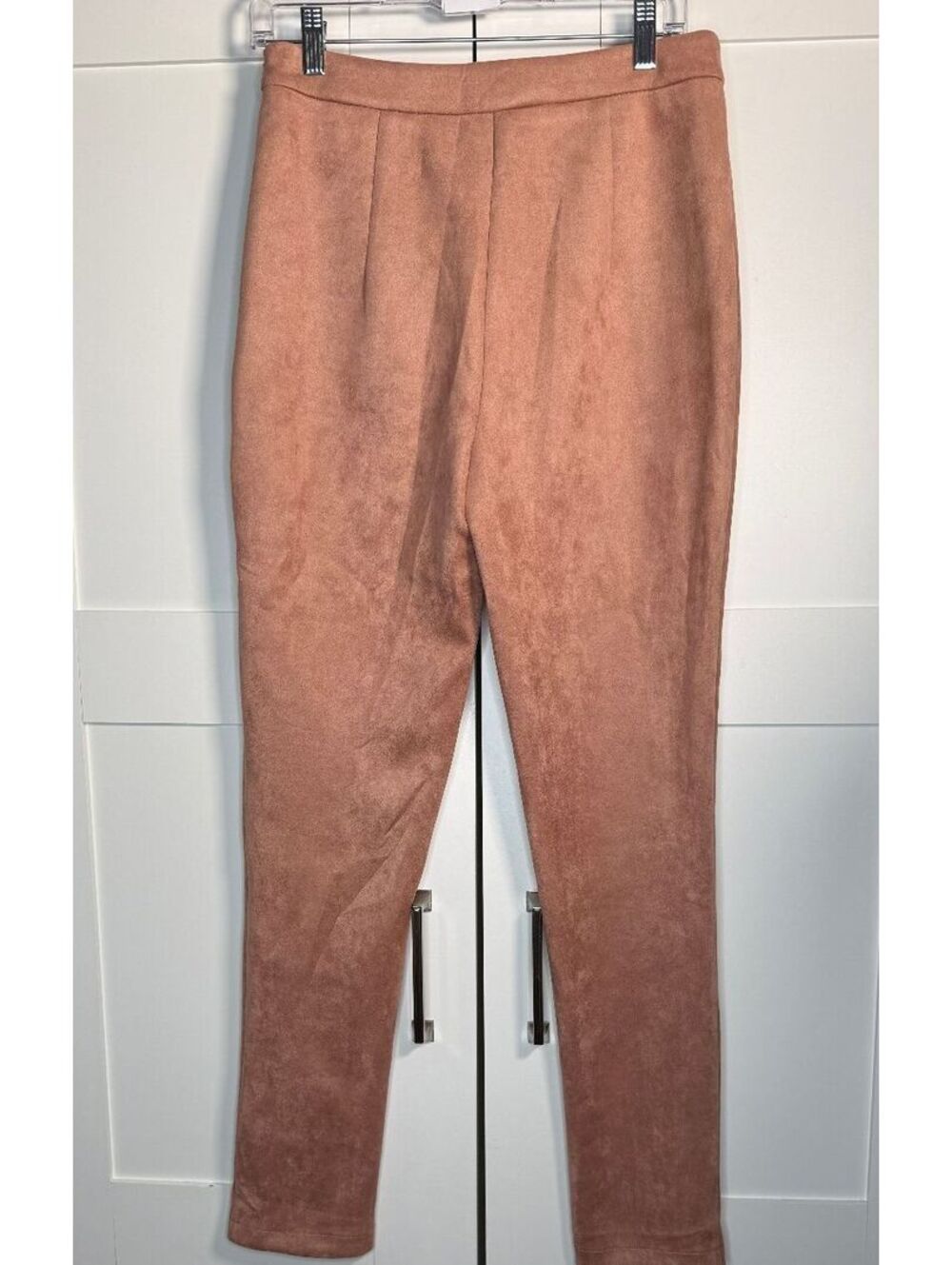 L' Atiste Women’s Blush Pink Faux Suede Skinny Pants NWT - Picture 6 of 6